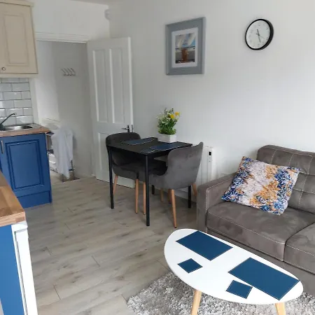 Seaside With Seaview In 3 Close To Centre