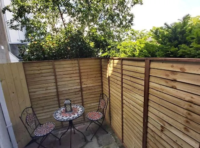 Seaside With Seaview In 3 Close To Centre